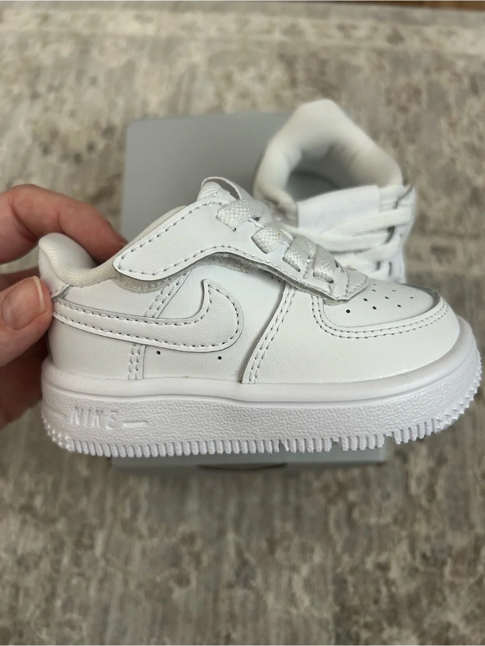 NWT Nike Kids Force 1 Low Easyon (TD) - size 4c
